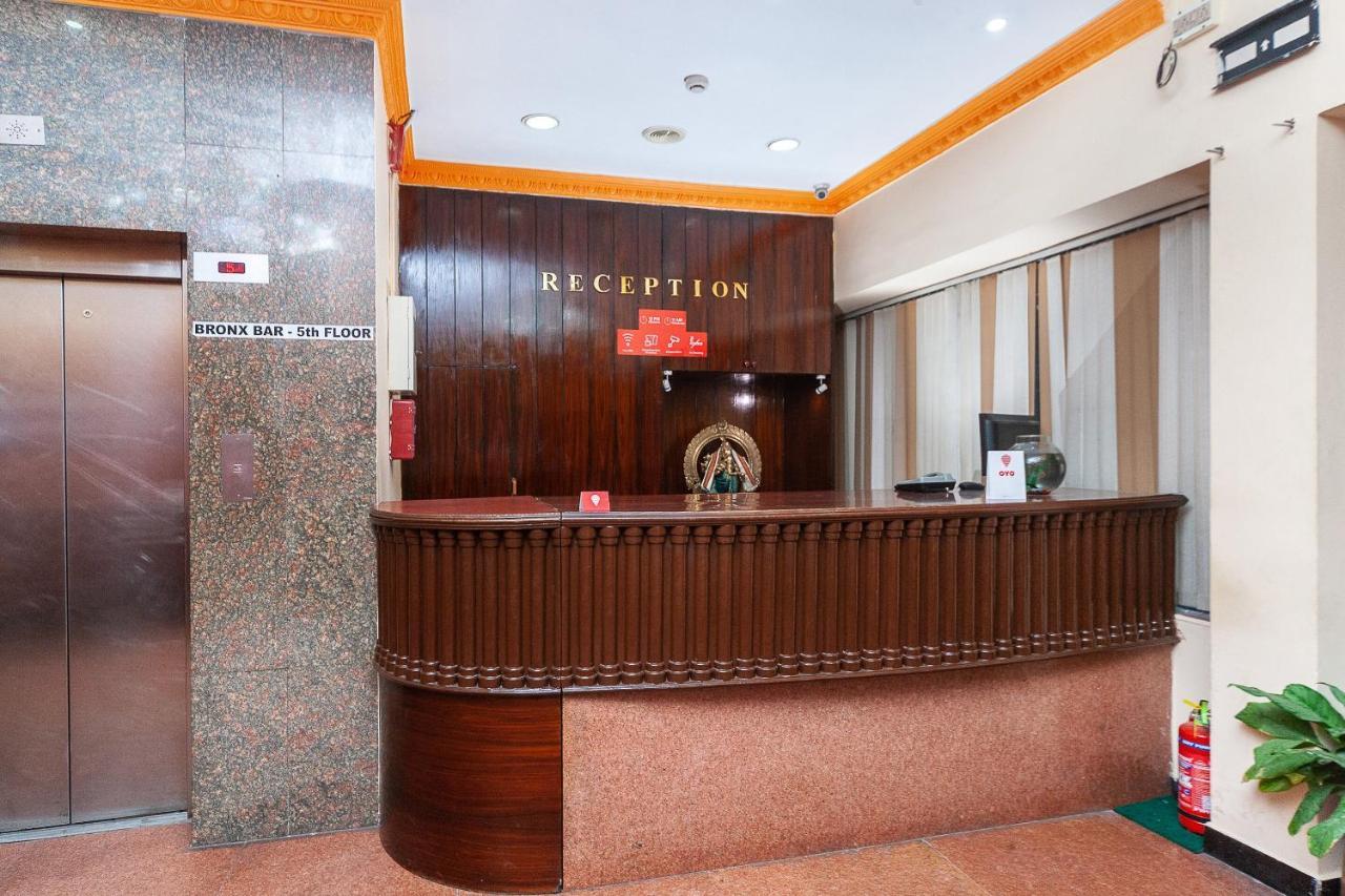 Hotel Manhattan Chennai Esterno foto