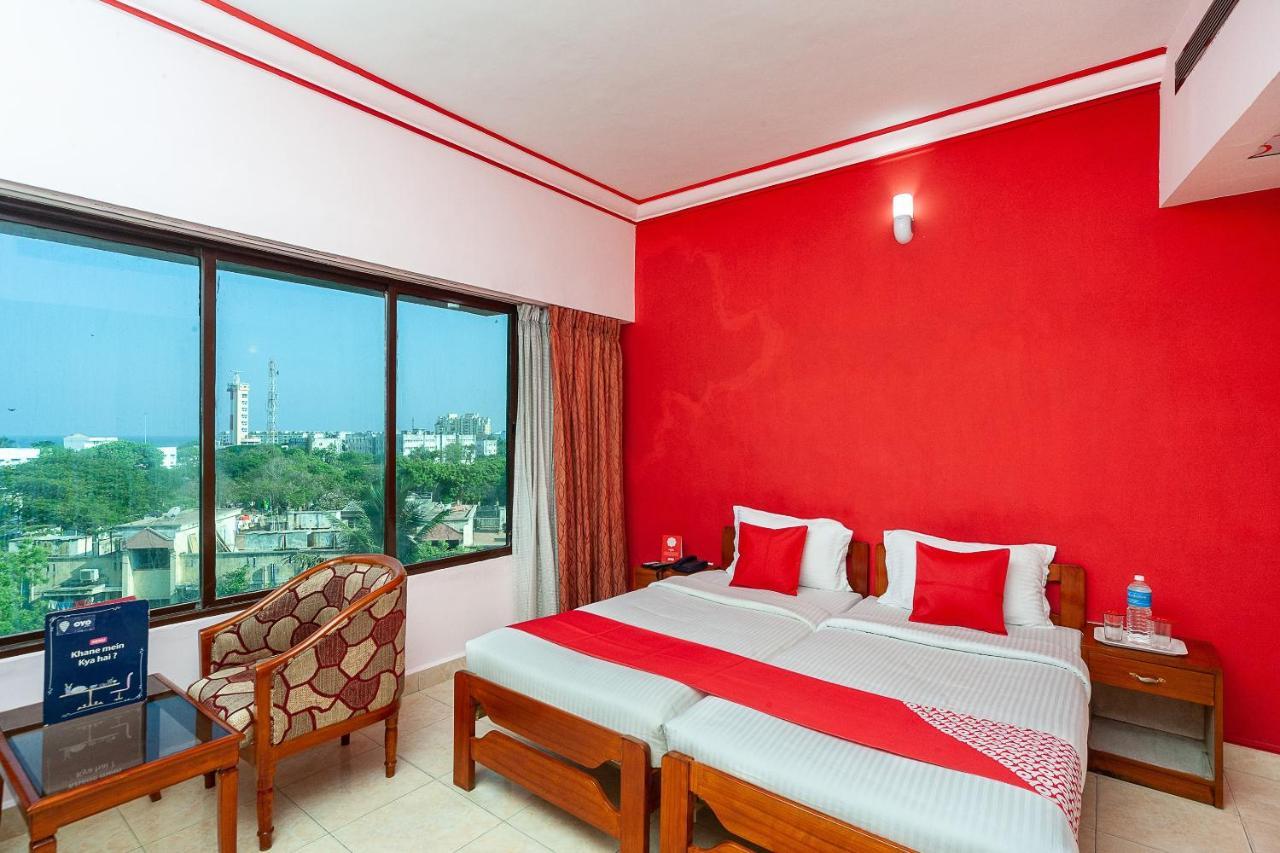 Hotel Manhattan Chennai Esterno foto