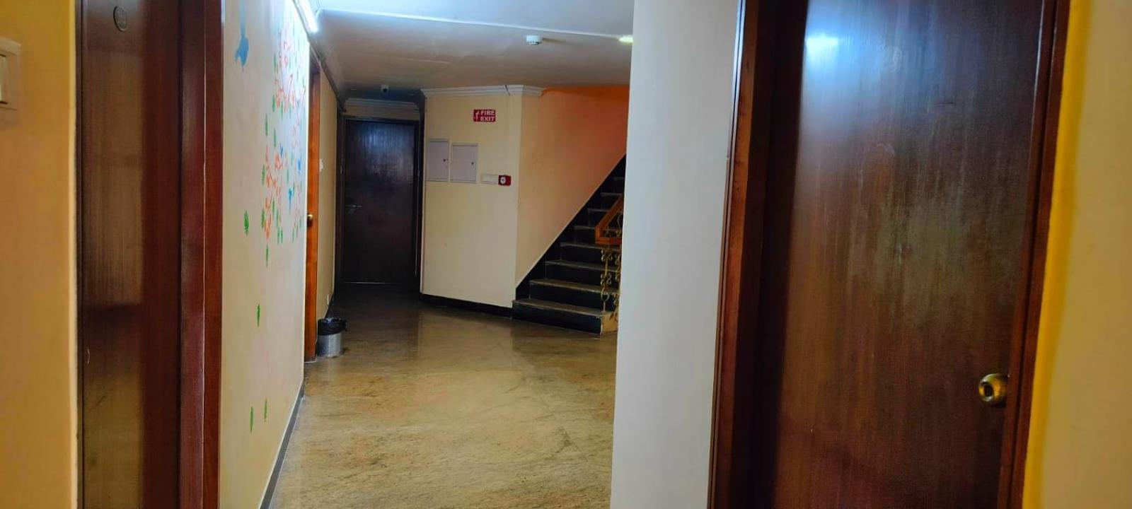 Hotel Manhattan Chennai Esterno foto