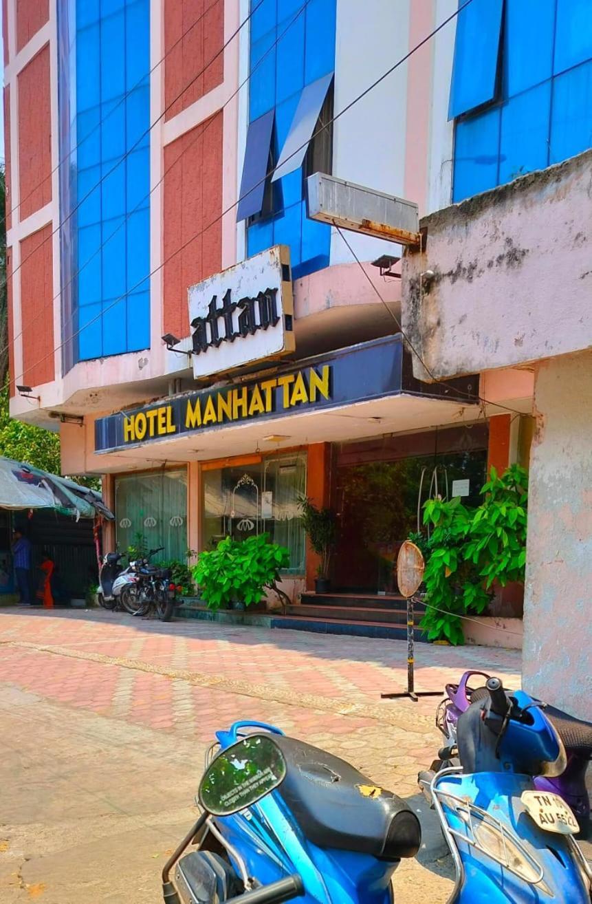 Hotel Manhattan Chennai Esterno foto