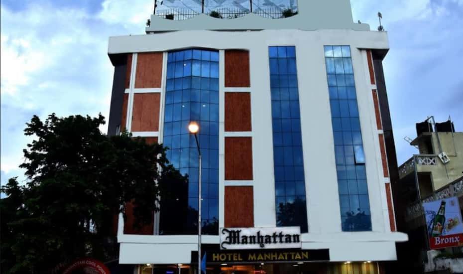 Hotel Manhattan Chennai Esterno foto